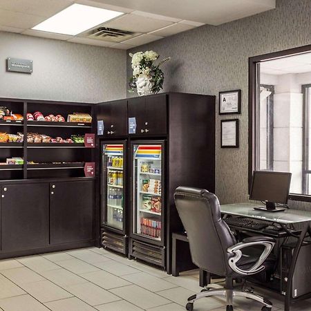 למברטון Comfort Suites מראה חיצוני תמונה