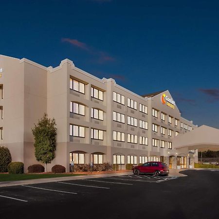 למברטון Comfort Suites מראה חיצוני תמונה