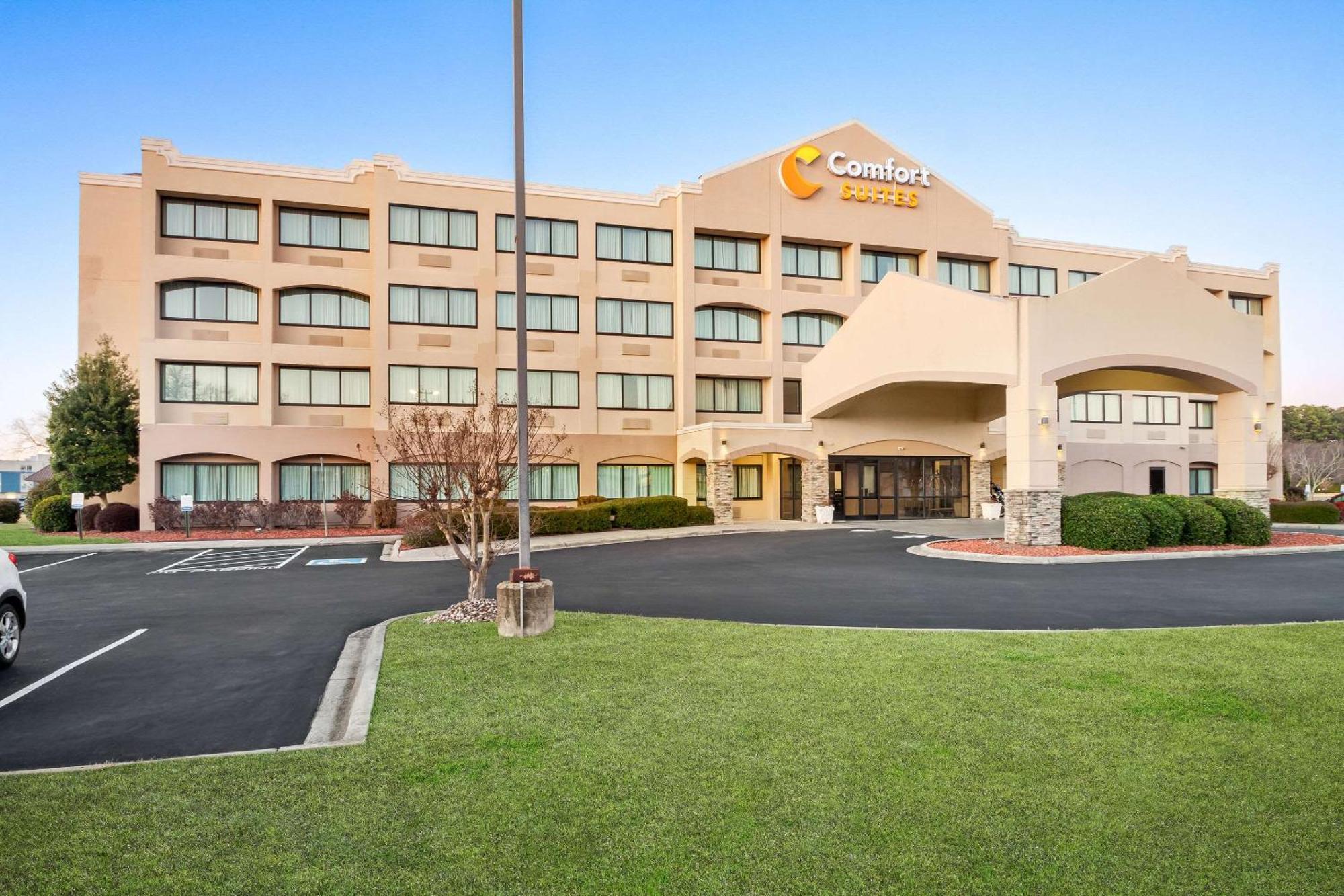 למברטון Comfort Suites מראה חיצוני תמונה