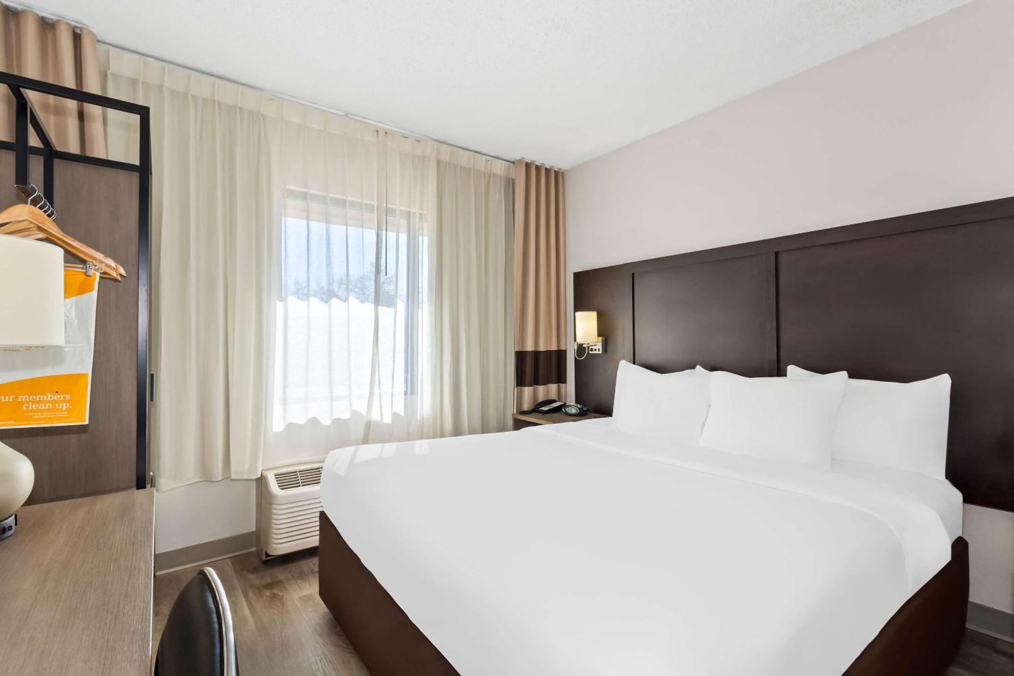 למברטון Comfort Suites מראה חיצוני תמונה