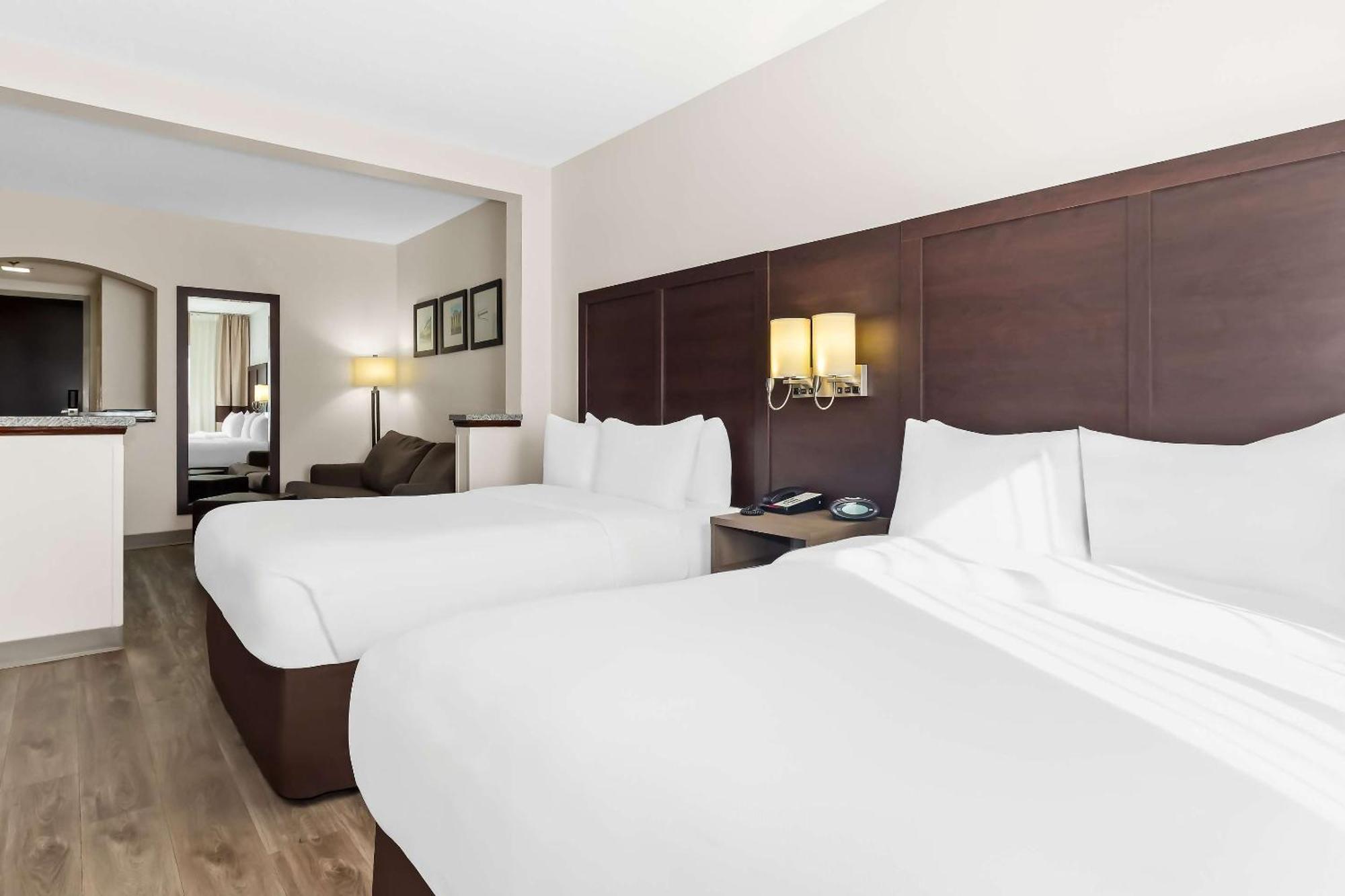 למברטון Comfort Suites מראה חיצוני תמונה