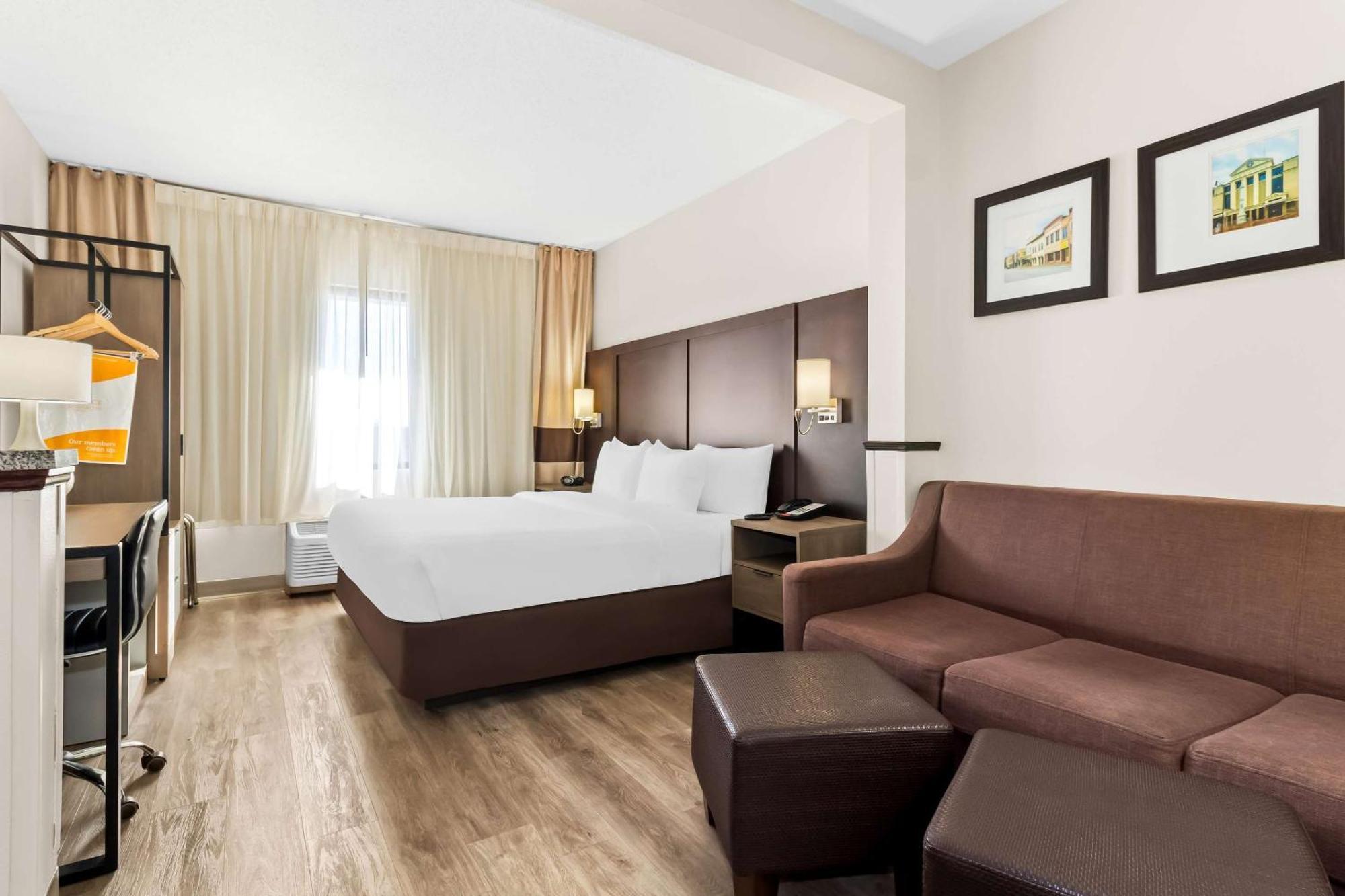 למברטון Comfort Suites מראה חיצוני תמונה